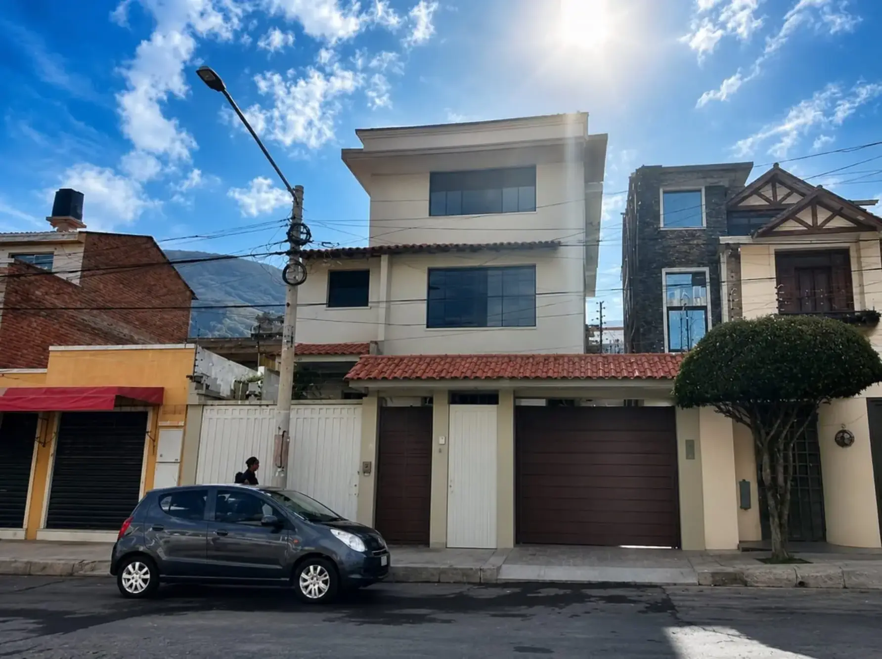 Foto de Casa de 4 dormitorios en venta en Temporal, Cochabamba, con 315,59 m² construidos