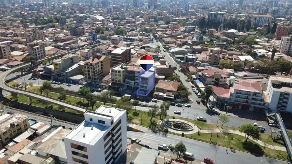 Foto de Edificio comercial en alquiler sobre Av. Blanco Galindo - ubicación estratégica!!!!!