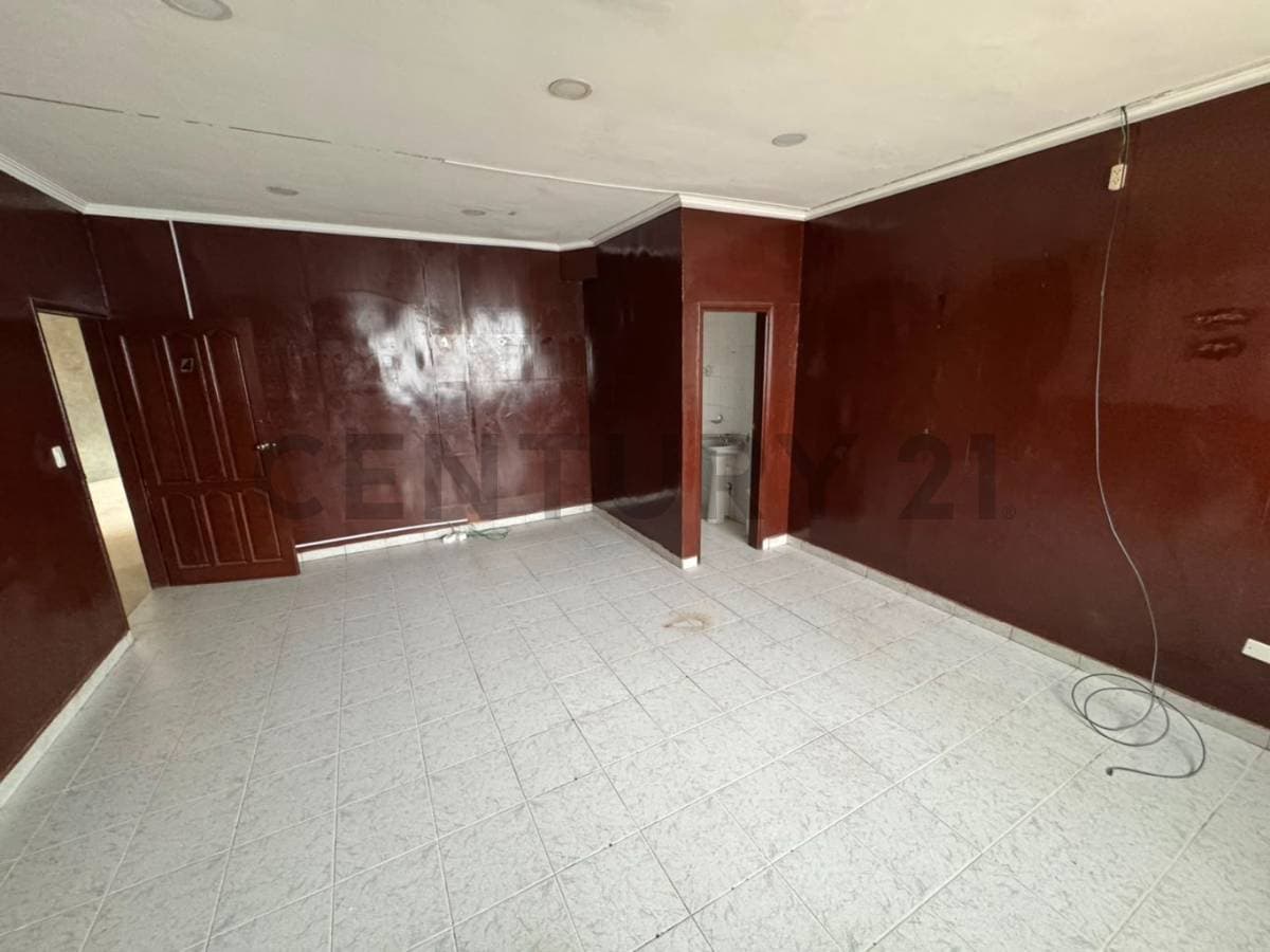 Foto de OFICINAS EN ALQUILER – EDIFICIO LEGAL CONSULT