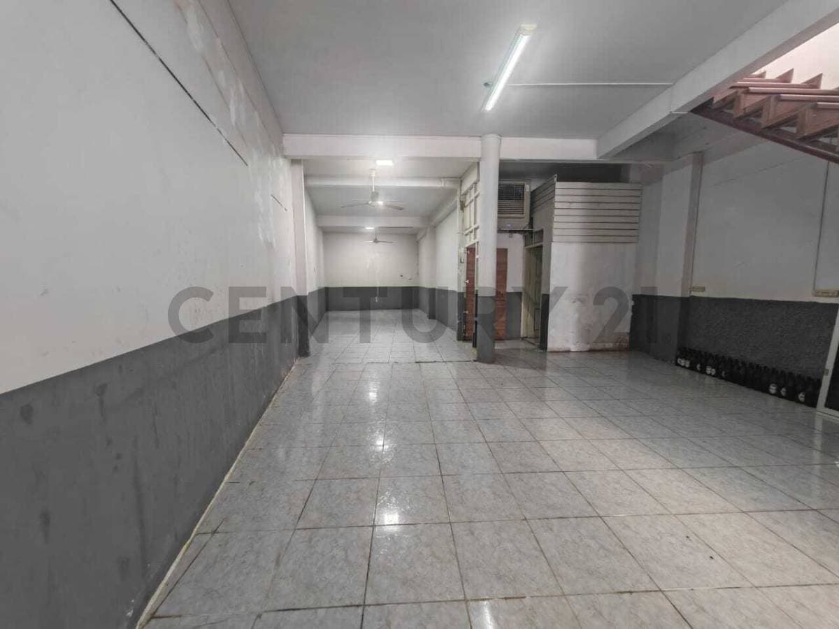 Foto de LOCAL COMERCIAL EN ALQUILER SOBRE AVENIDA EN ZONA NORTE