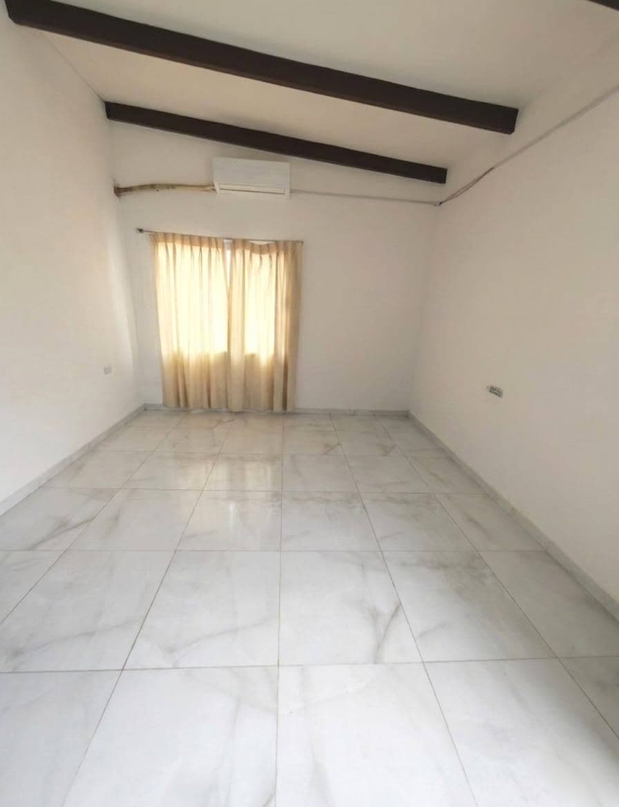 IDEAL PARA VIVIENDA O EMPRESA,CASA EN ANTICRETICO,ZONA EXPOCRUZ AV ROCA CORONADO