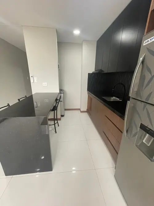Foto de DEPARTAMENTO EN ANTICRETICO – 1 DORMITORIO TOTALMENTE AMOBLADO Y EQUIPADO | ZONA CANAL ISUTO - EQUIPETROL
