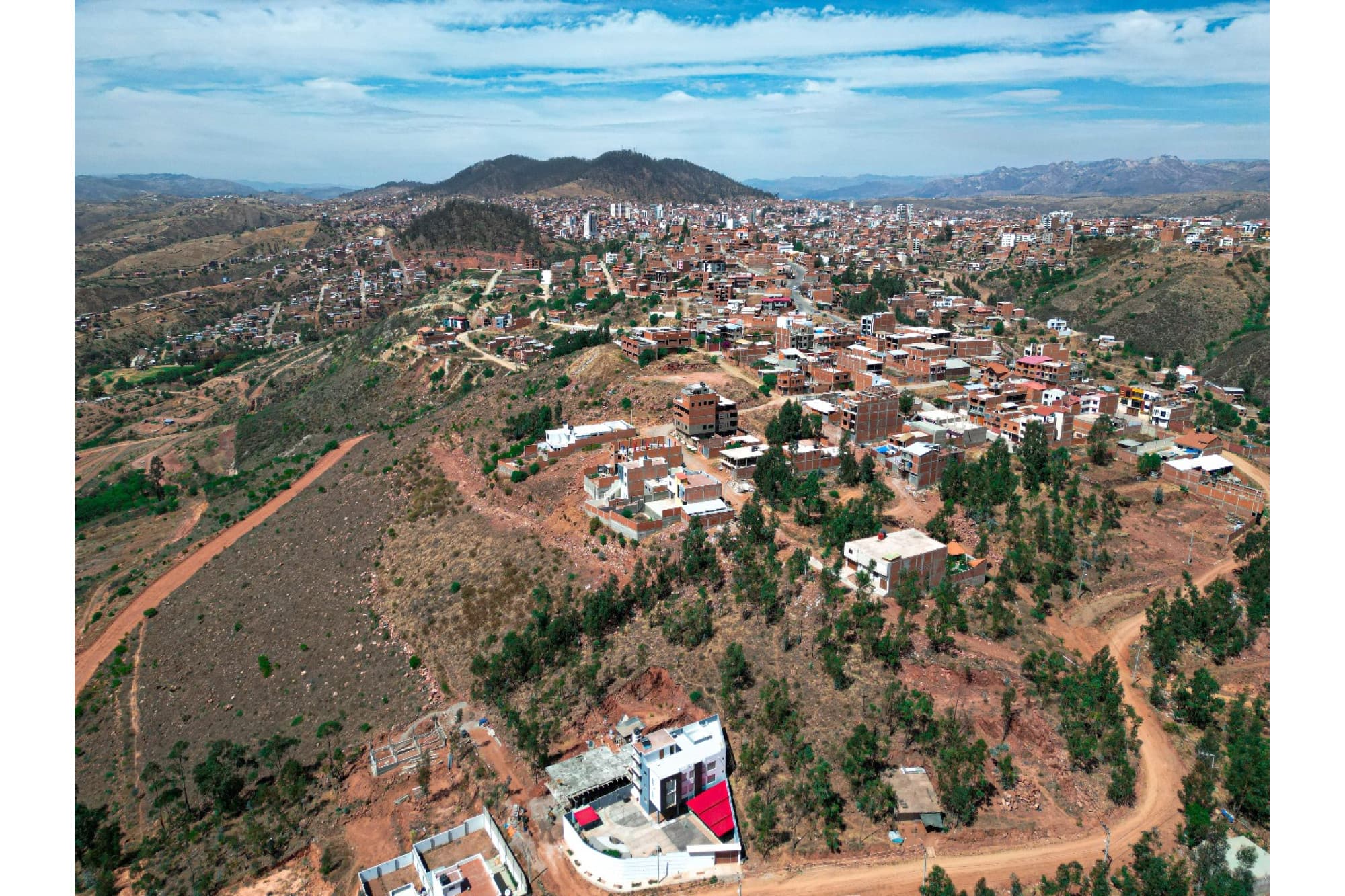 Foto de 🌳🏠 ¡EL LOTE PERFECTO PARA CONSTRUIR TU FUTURO! 421 m² EN VENTA EN BARRIO SAN LUIS - L3 🏠🌳