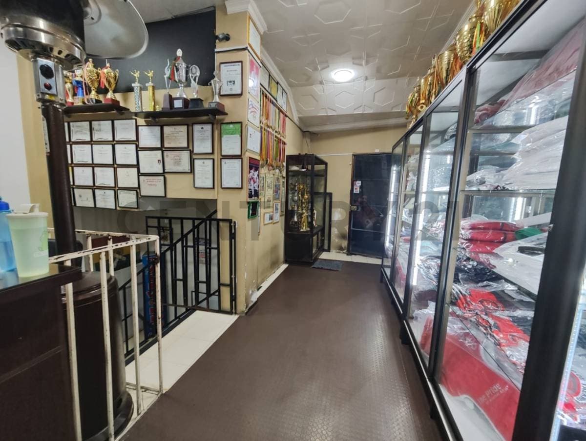 Foto de AMPLIO LOCAL COMERCIAL EN VENTA EN VILLA COPACABANA