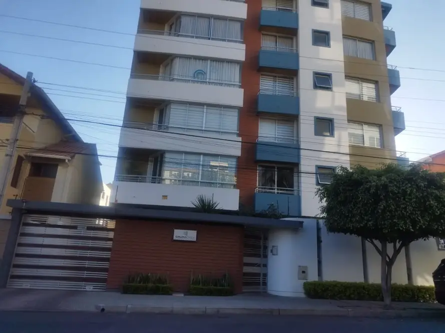 Foto de DEPARTAMENTO EN VENTA DE 2 DORMITORIOS ZONA SARCOBAMBA