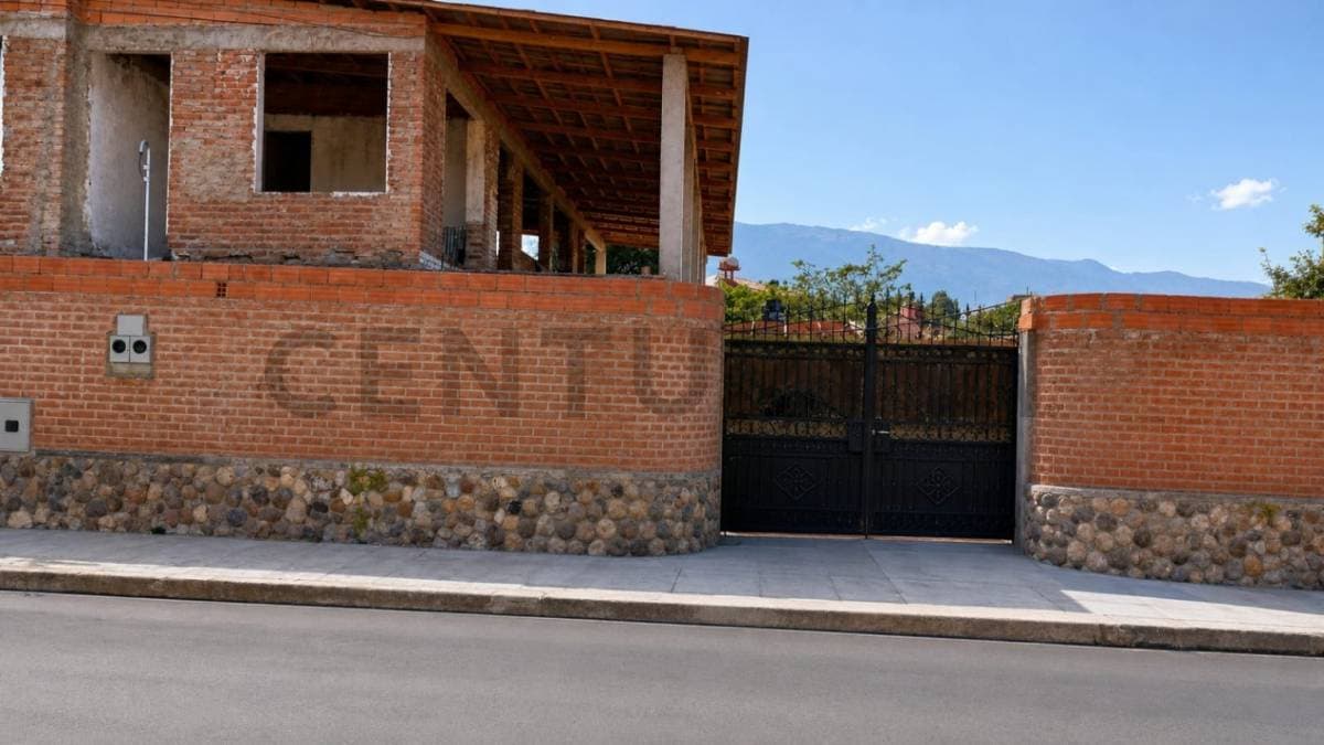 Foto de CASA COMERCIAL EN ALQUILER