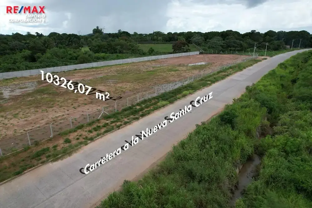 Foto de TERRENO EN VENTA - AV. G77