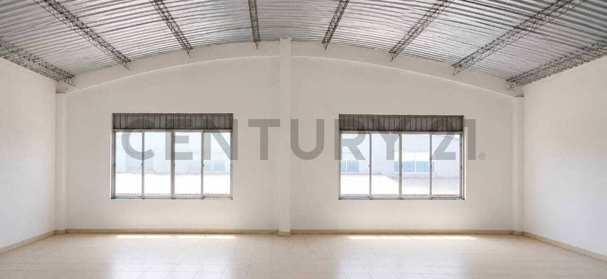 Foto de OFICINA EN ALQUIER DENTRO DE PREDIO DE GALPONES