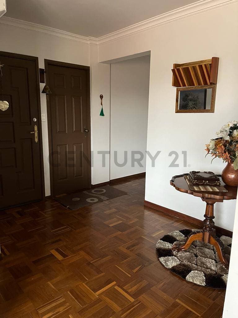 Foto de EXCLUSIVO DEPARTAMENTO DE 3 DORMUTORIOS REMODELADO EN VENTA