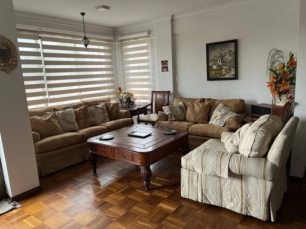 Foto de EXCLUSIVO DEPARTAMENTO DE 3 DORMUTORIOS REMODELADO EN VENTA