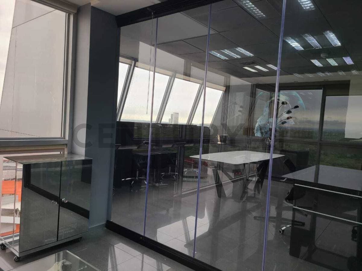 Foto de OFICINA DE LUJO EN ALQUILER CON 2 GARAJES Y 2 BAULERAS