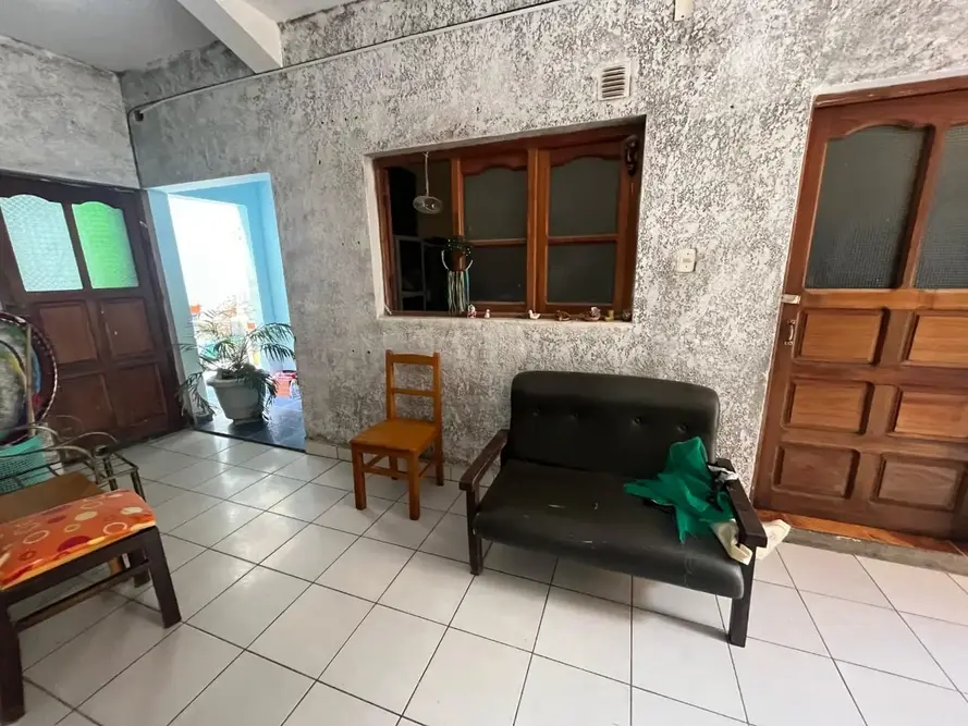 Foto de Departamento de 2 Dormitorios en Alquiler – Primer Piso, Zona San Roque