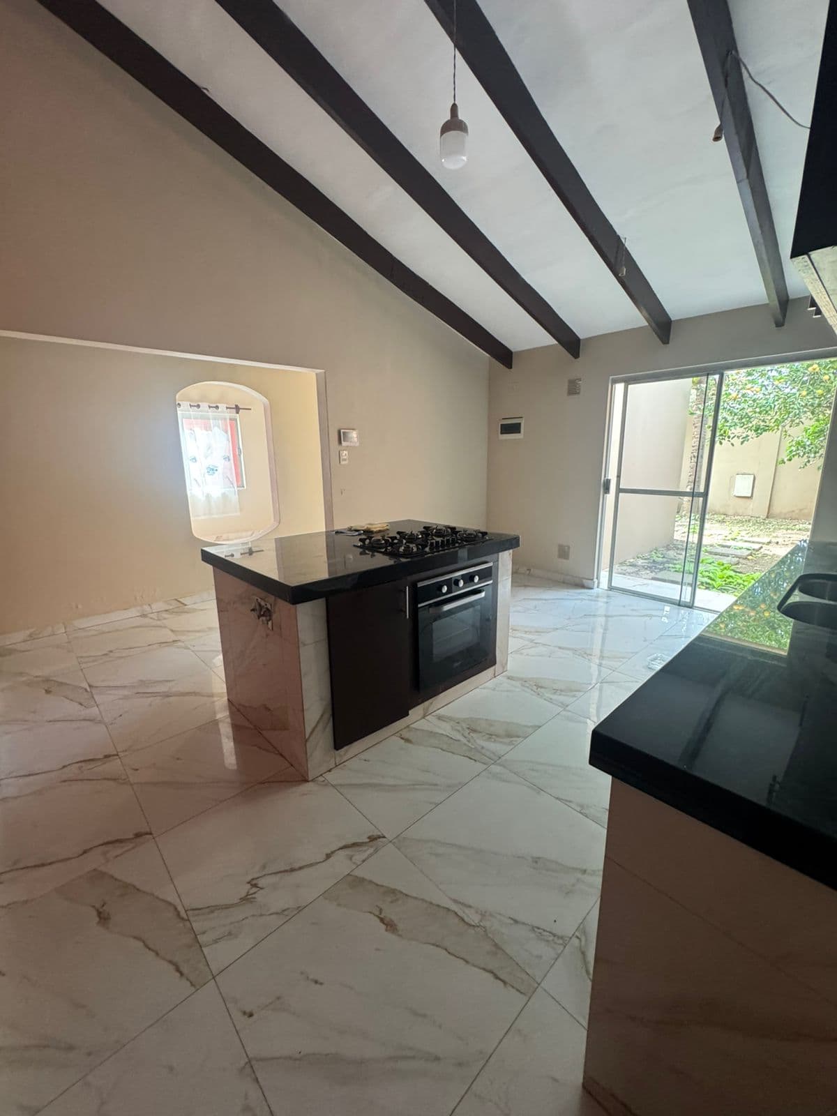 Casa amplia y moderna cerca de todo Santa Cruz