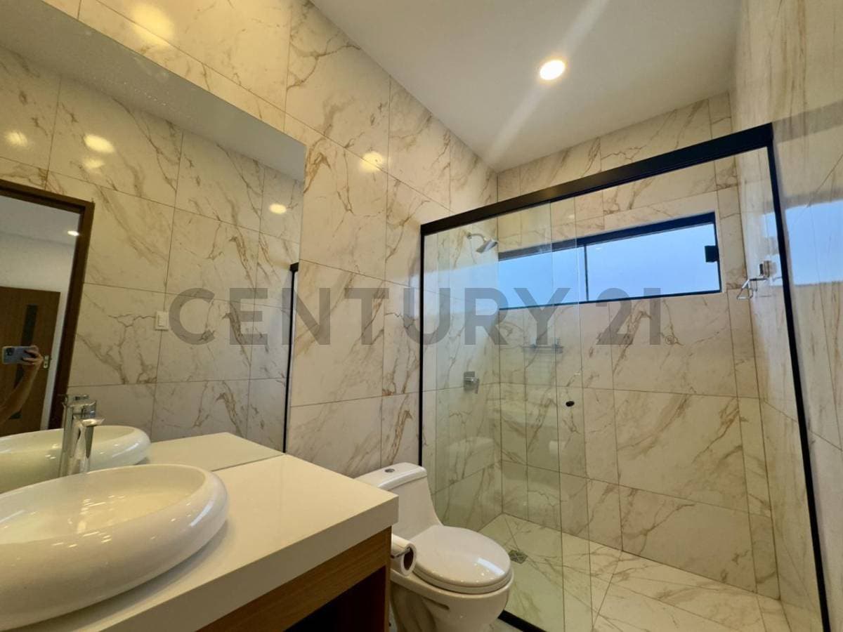 Foto de EN ALQUILER CASA AMOBLADA DE 5 DORMITORIOS EN MAR ADENTRO