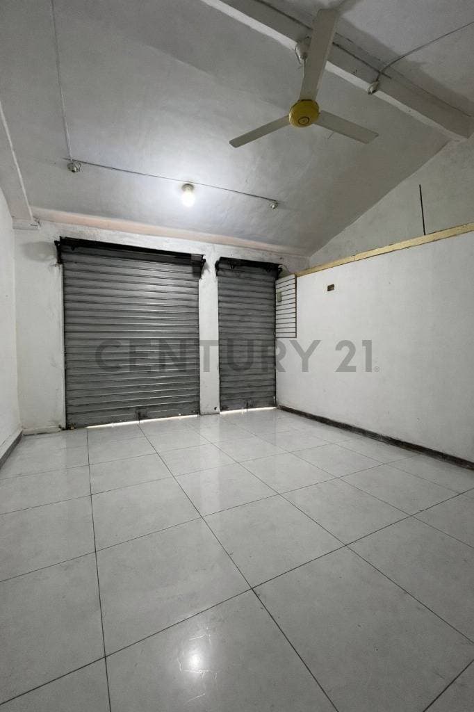 Foto de EN VENTA CASA COMERCIAL ZONA MERCADO LOS POZOS