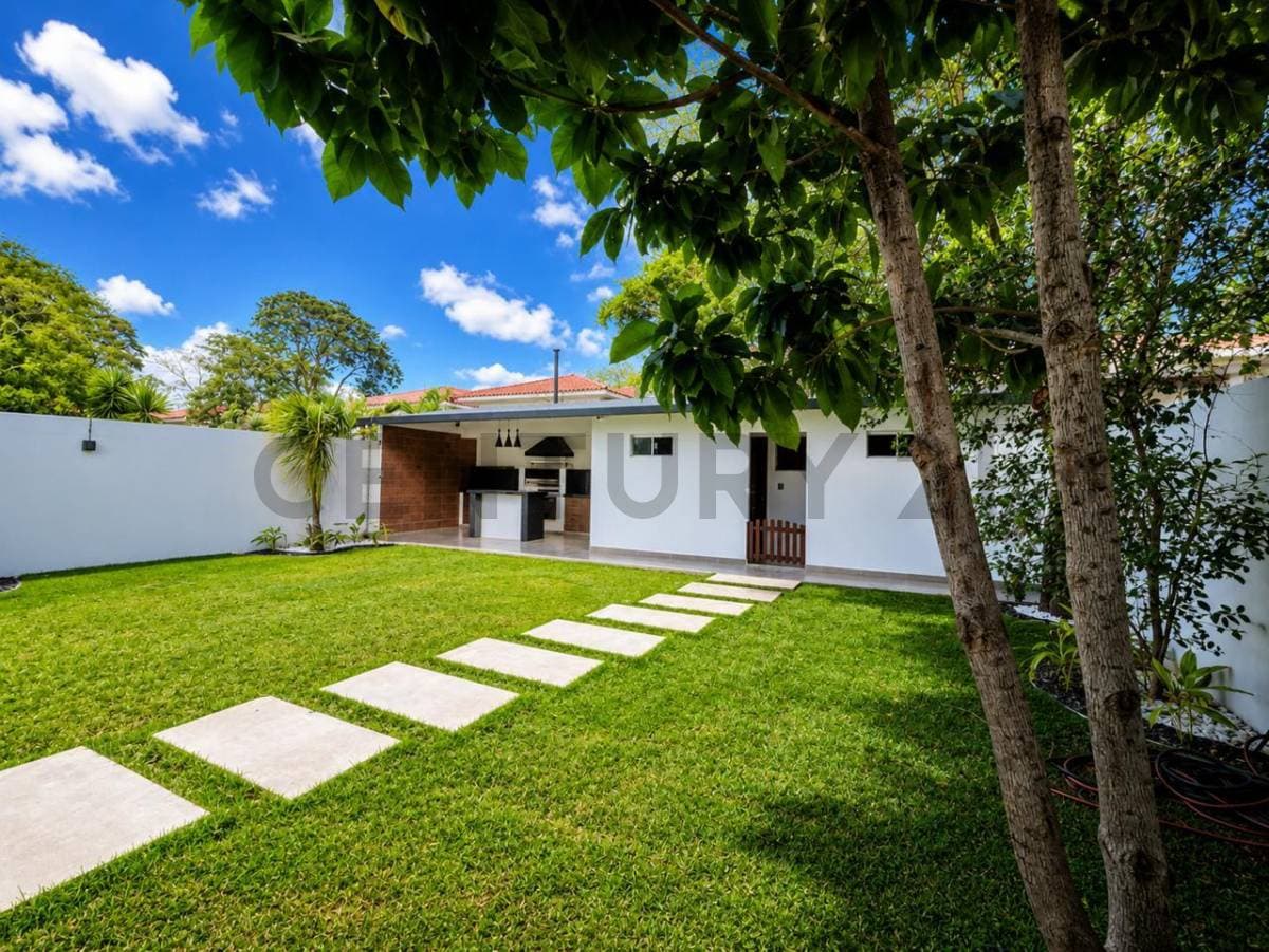 Foto de Bosques de la Colina, Casa en alquiler, zona norte, 3 habitaciones
