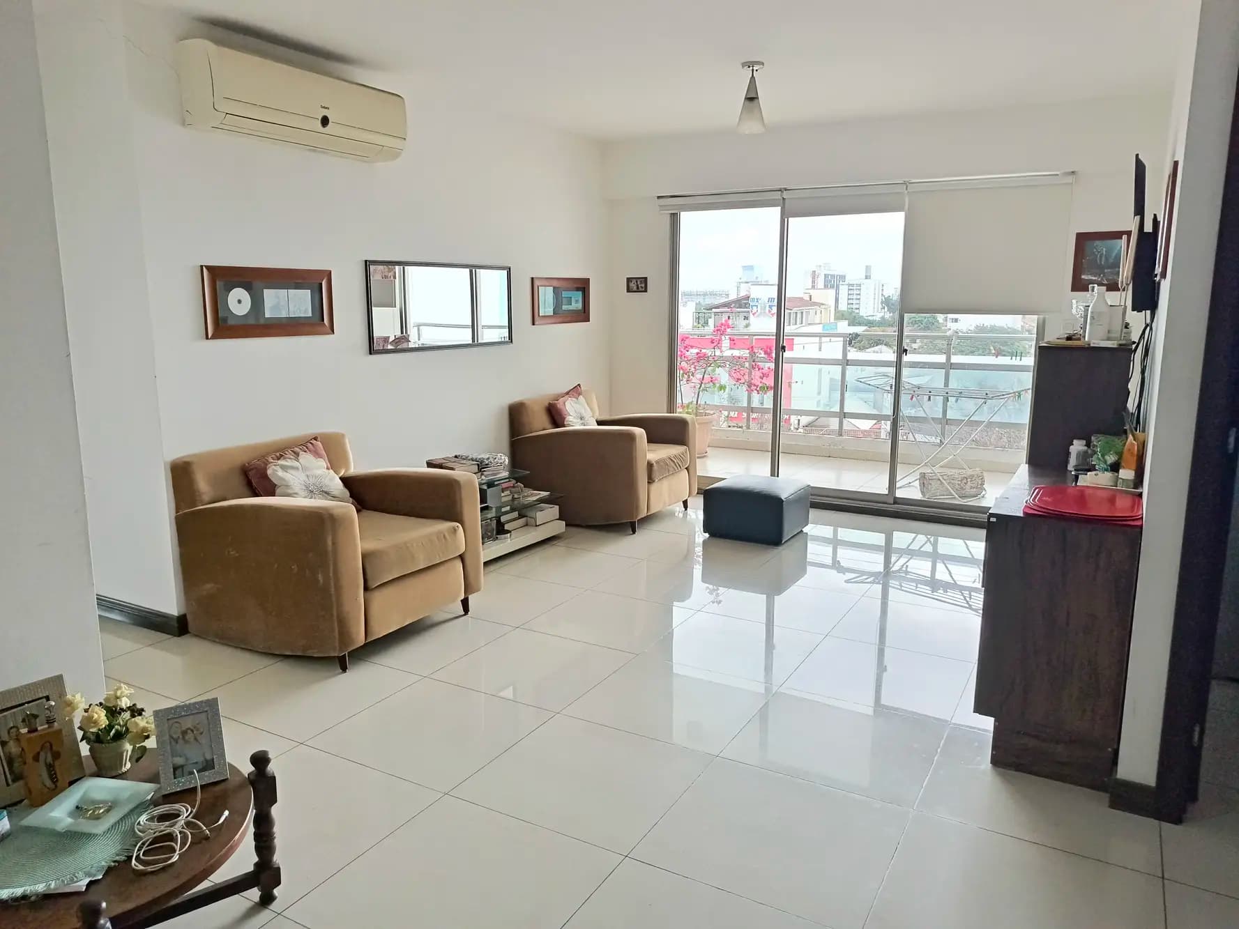 Foto de DEPARTAMENTO EN VENTA DE 3 DORMITORIOS EN ZONA NORTE