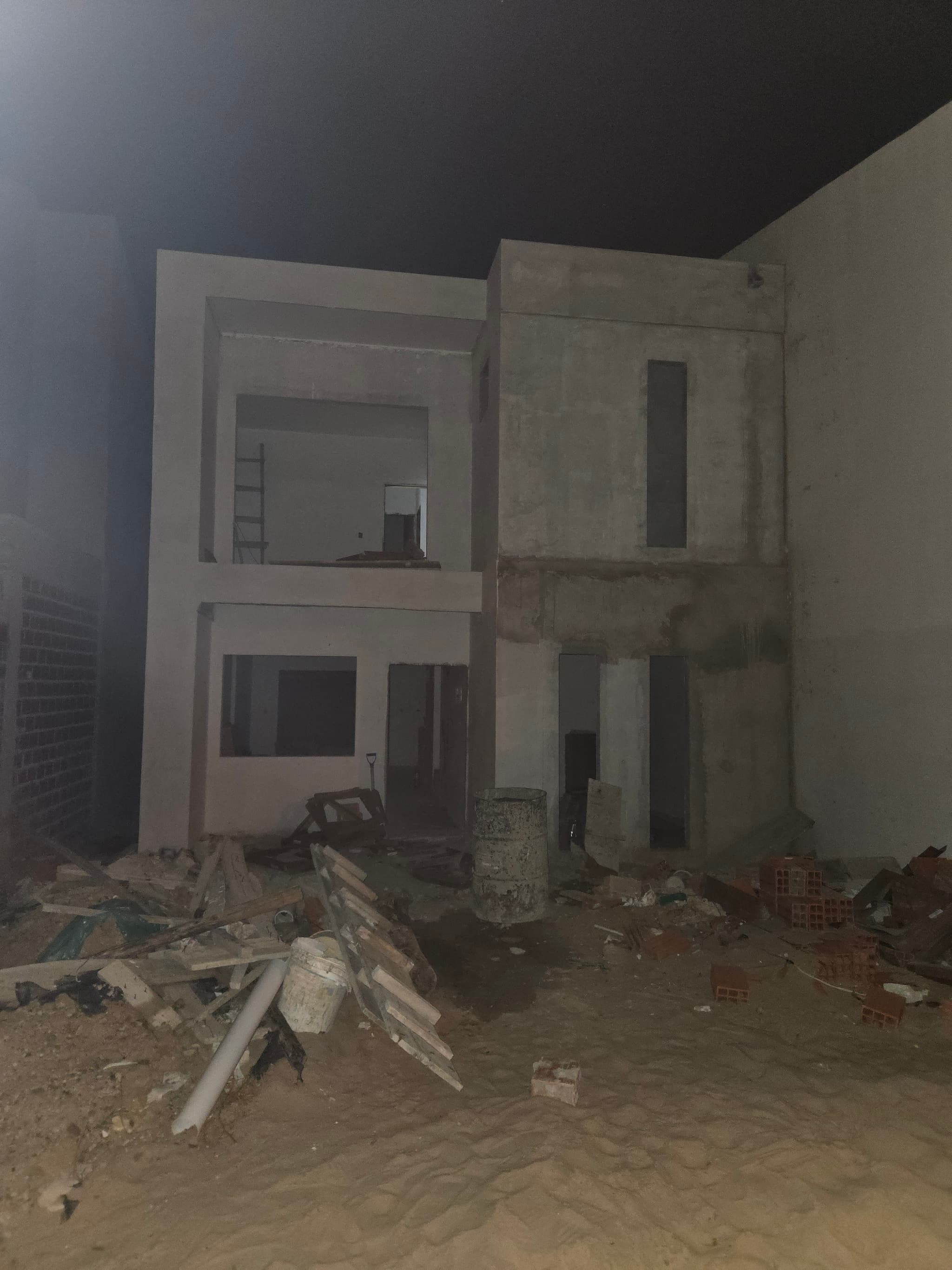 Casa de 3 hav frente al parque de villa bonita