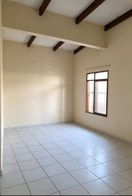 Foto de CASA COMERCIAL EN VENTA AV. BENI 7MO ANILLO A 2 CUADRAS DEL MERCADO NUEVO LOS POZOS