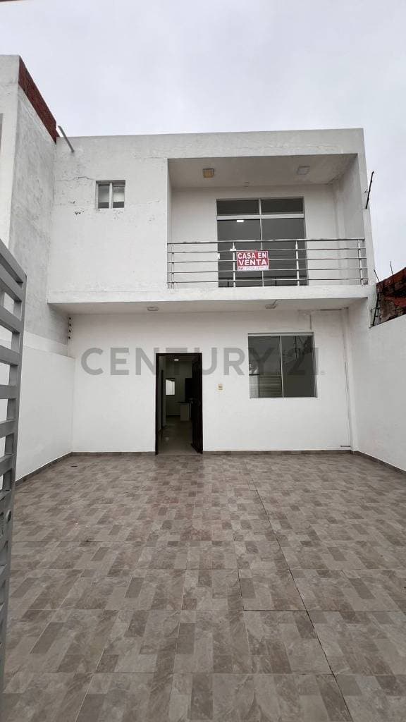 Foto de CASA EN ALQUILER EN EXCELENTE UBICACION COMERCIAL AV. PARAGUA - CANAL COTOCA