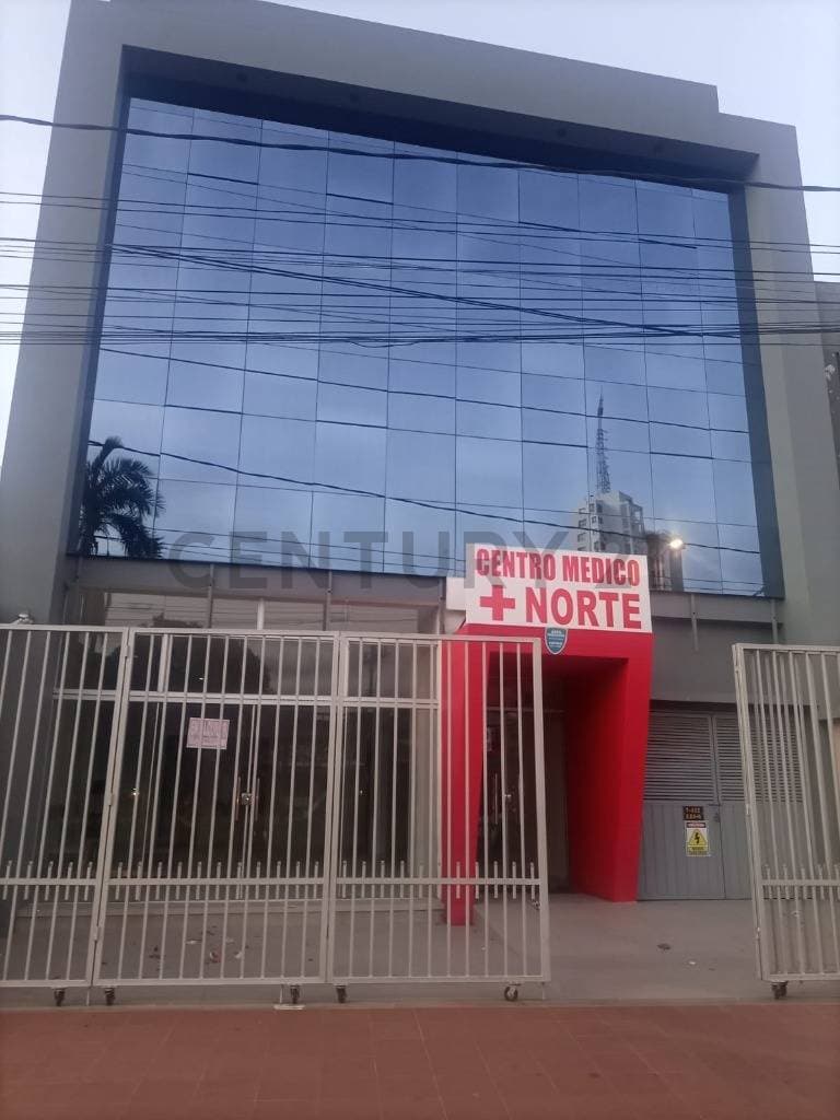 Foto de Oficina en Alquiler en Tercer Anillo Interno entre Av. Banzer y Radial 26