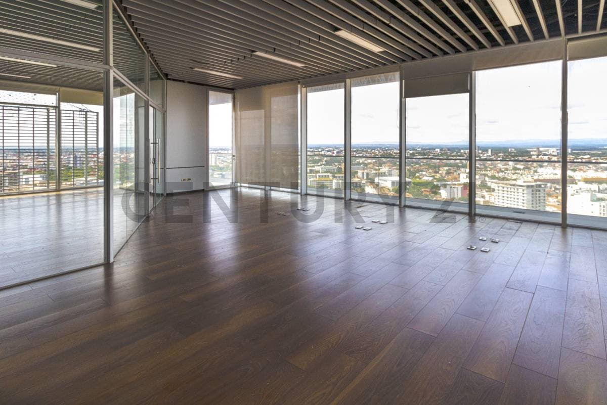 Foto de oficina en piso 23 - Ambassador Business Center