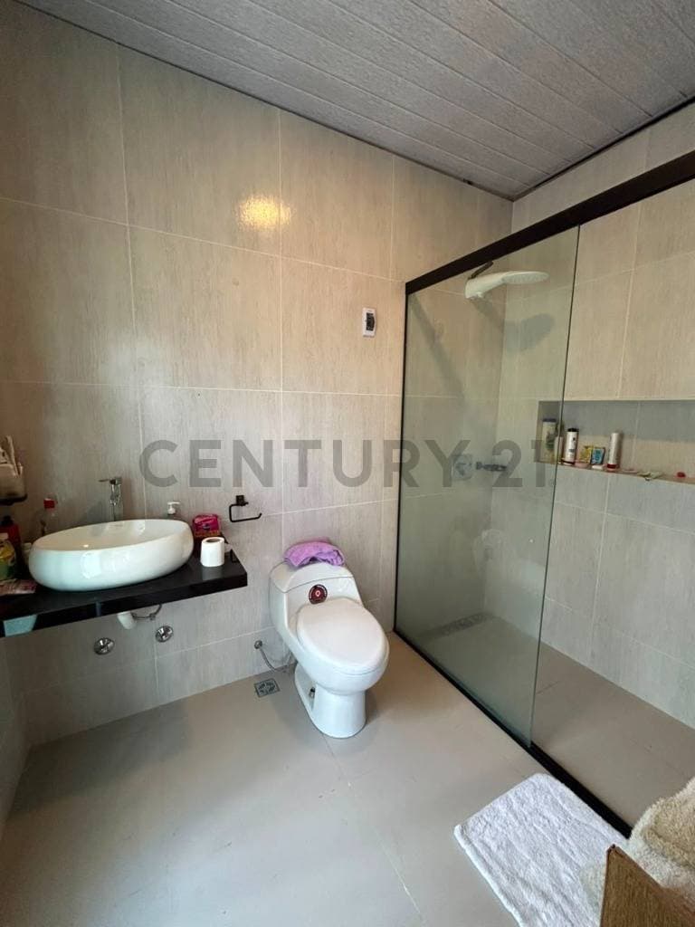 Foto de CASA AMOBLADA EN ALQUILER | Zona Norte Cond. Olivos del Norte (Av. Banzer
