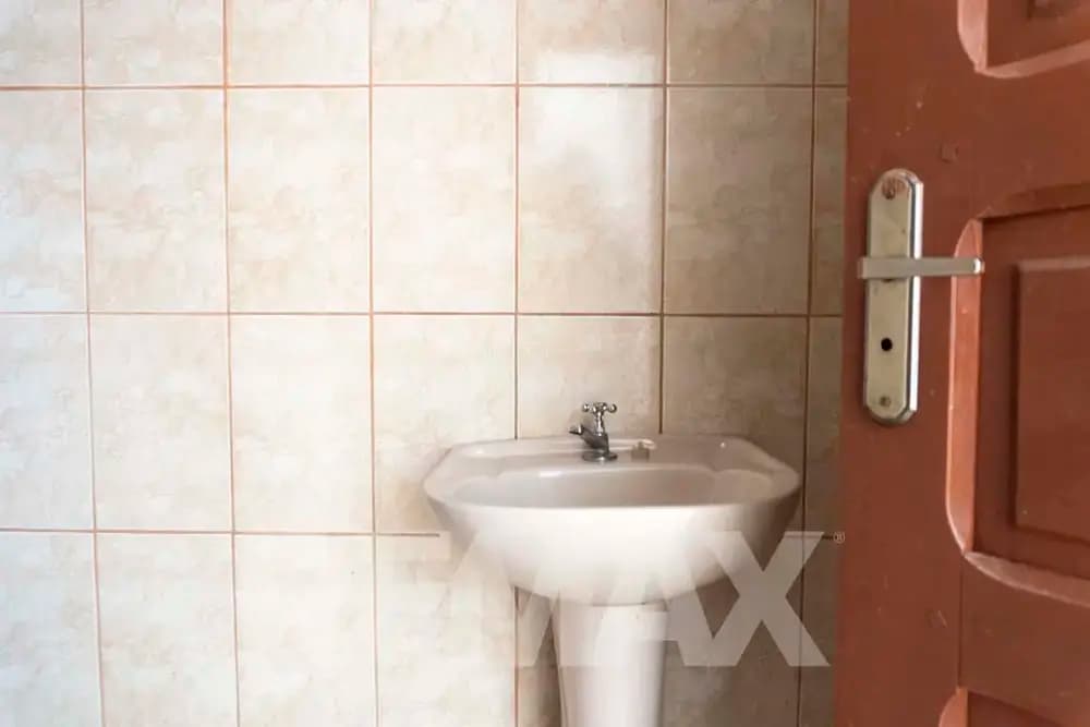 Foto de ATRACTIVOS LOCALES COMERCIALES EN VENTA EN LA ZONA SARCO