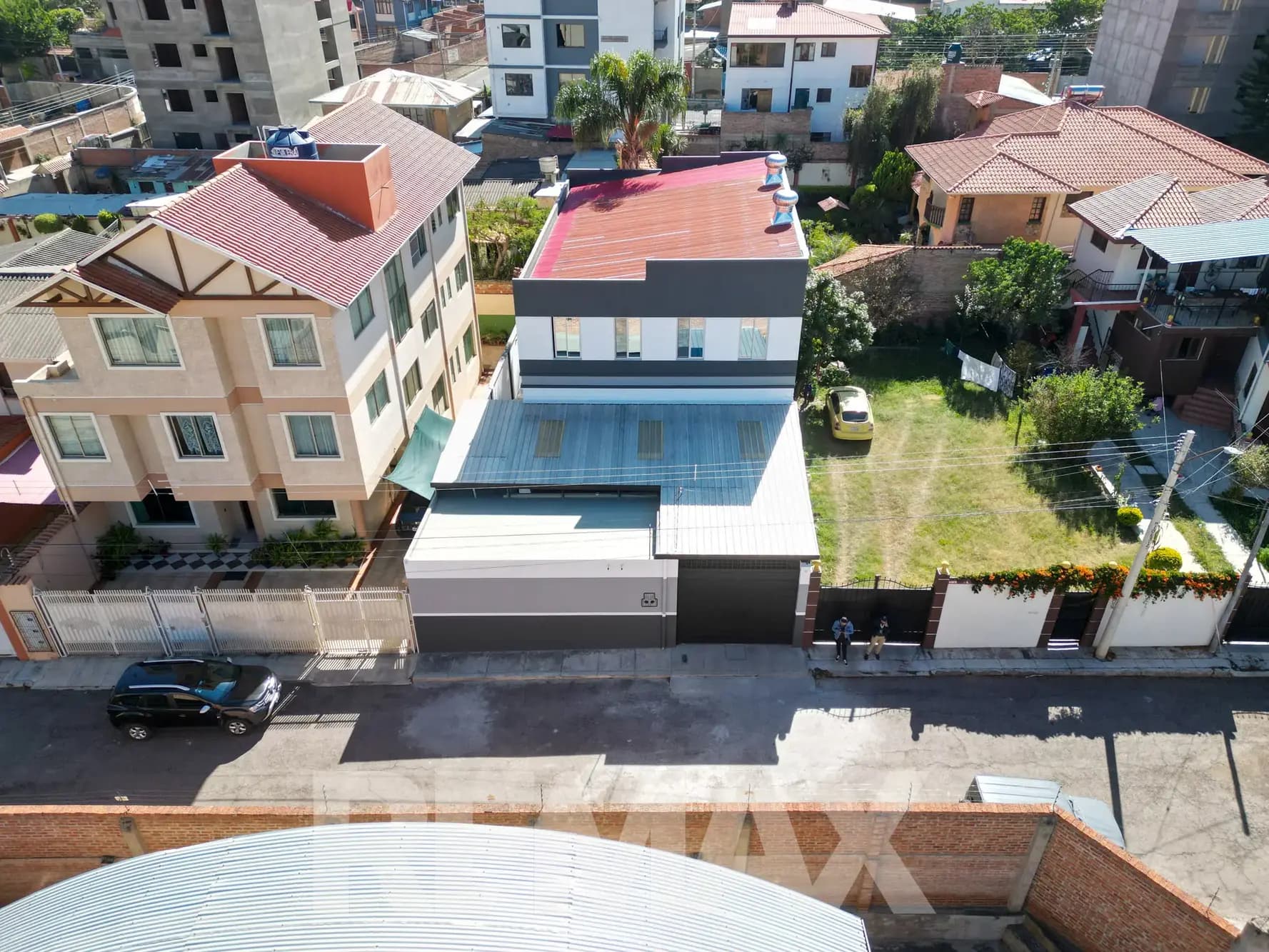 Foto de LOCAL COMERCIAL TIPO ALMACÉN CON OFICINAS | PRÓXIMO CRUCE TAQUIÑA