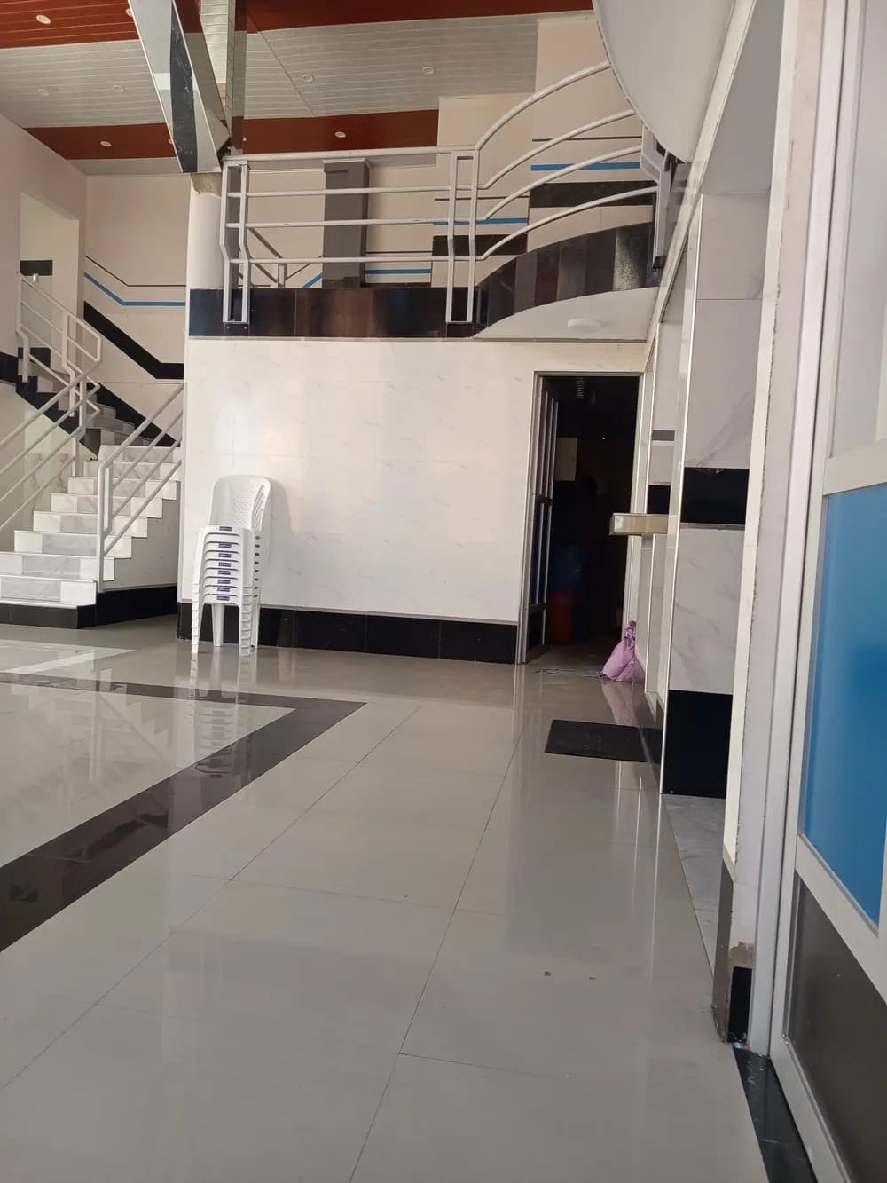 Foto de INVERSION Y VIVIENDA EN UN SOLO LUGAR ZONA URBANIZACION BALLIVIAN 1RA SECCION