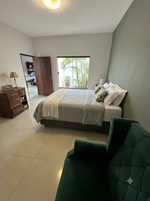 Foto de CASA EN VENTA – INVERSIÓN + VIVIENDA EN UNA SOLA PROPIEDAD Ubicación Zona Este, Av. Virgen de Cotoca 9no anillo, Urbanización Tupa Ruete
