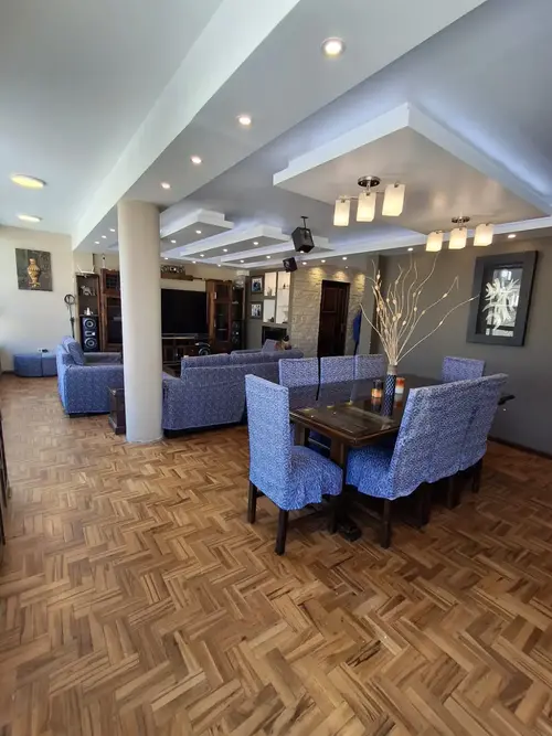 Foto de EDIFICIO FAMILIAR CON ESPACIO COMERCIAL EN VENTA,SOPOCACHI