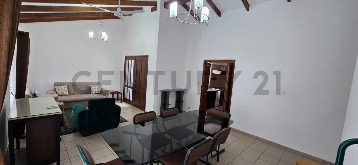 Foto de CASA EN ALQUILER AMOBLADA - AVENIDA ALEMANA ENTRE 2DO Y 3ER ANILLO