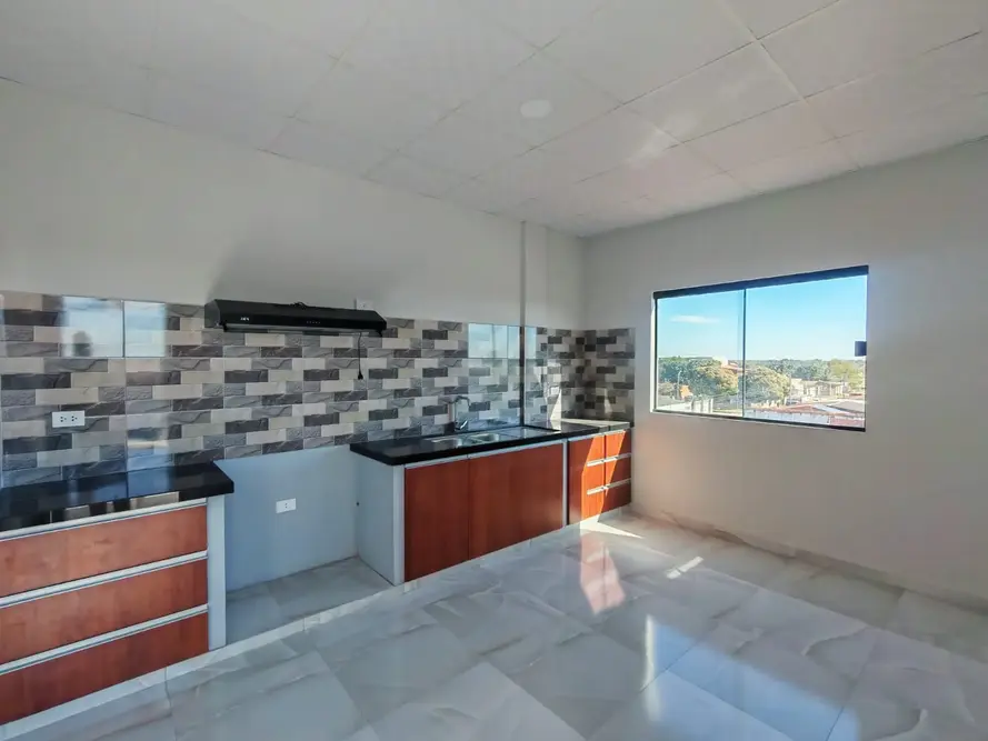 Foto de DEPARTAMENTO DE 4 DORMITORIOS EN ALQUILER.
