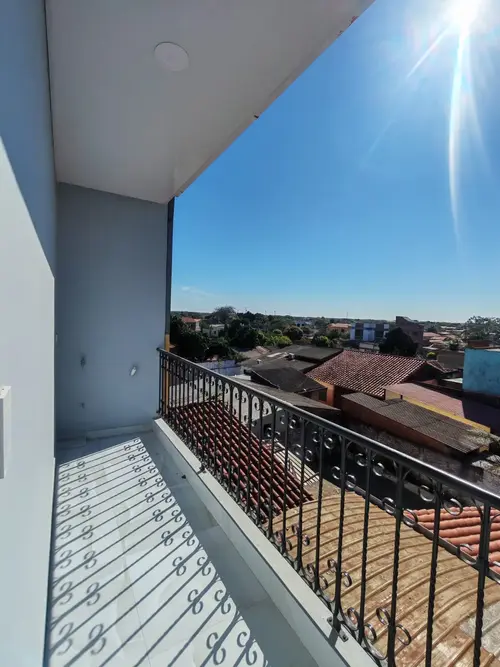 Foto de DEPARTAMENTO DE 4 DORMITORIOS EN ALQUILER.