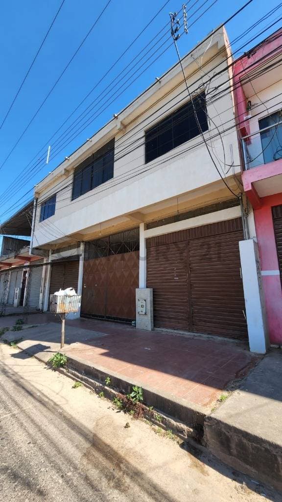 Foto de CASA COMERCIAL RENTABLE | LOCALES + DEPARTAMENTOS + HABITACIONES SOBRE AVENIDA