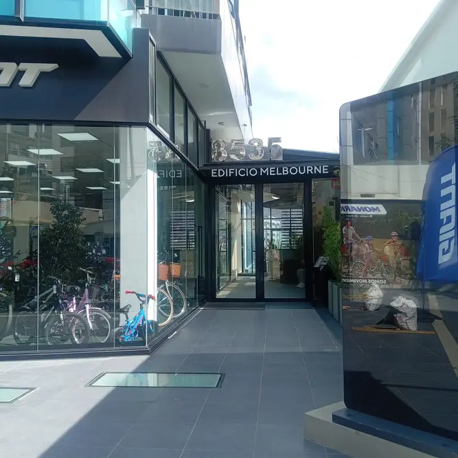 Foto de Exclusivo Local Comercial a Puerta de Calle en San Miguel