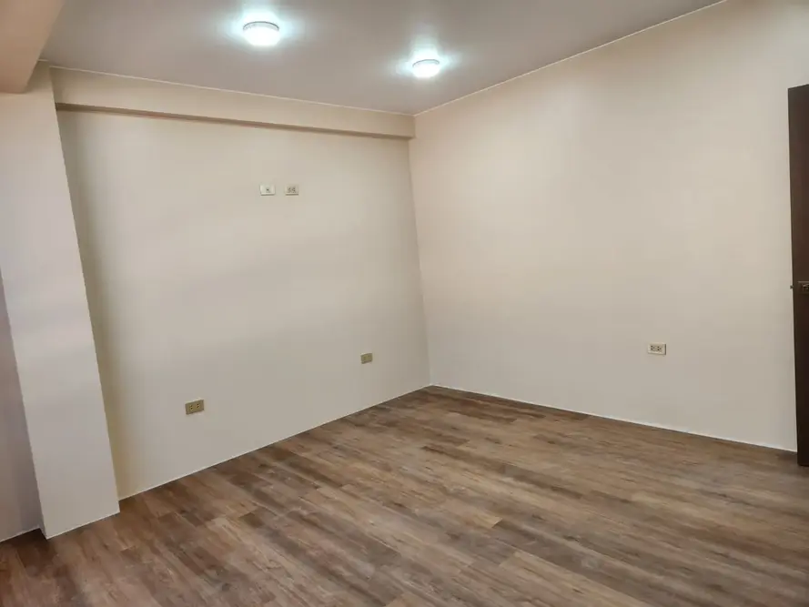 Foto de Departamento a estrenar de 2 dormitorios en alquiler en Obrajes