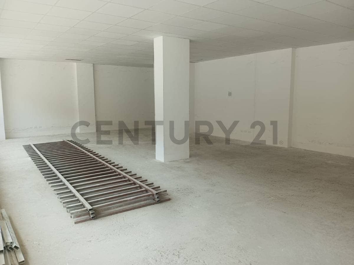 Foto de Local Comercial a la Venta en Achumani Sector Violetas