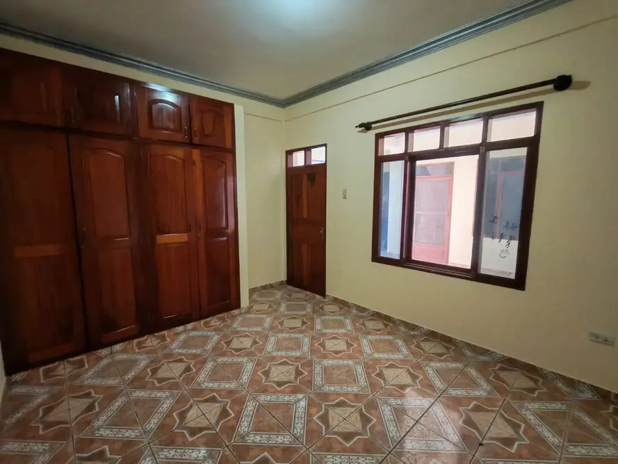 Foto de DEPARTAMENTO EN ALQUILER DE 4 DORMITORIOS