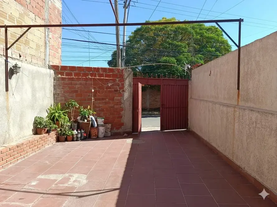Foto de Casa en Venta sobre Calle Colón – Barrio San Marcos, Zona Abaroa