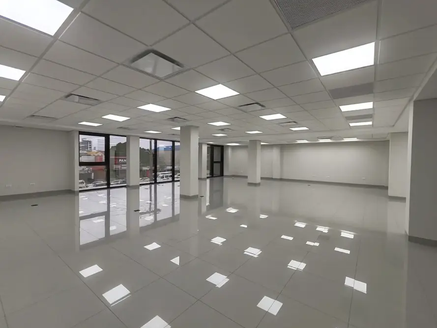 Foto de Showroom y oficinas en alquiler