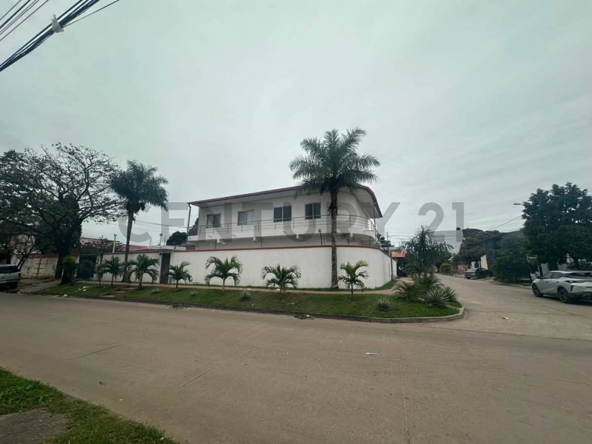 Foto de PROPIEDAD COMERCIAL EN VENTA - VILLA PRIMERO DE MAYO