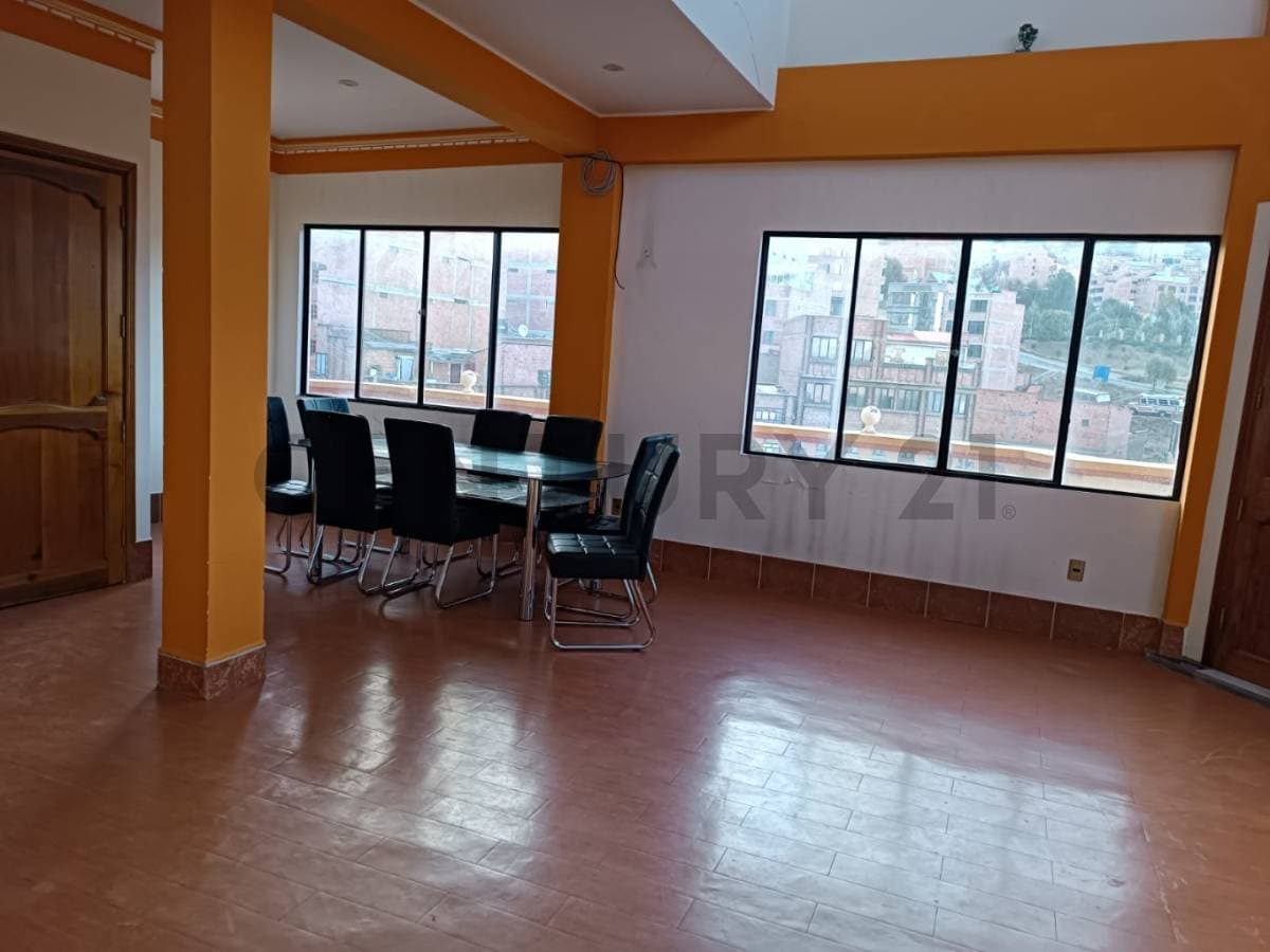 Foto de HERMOSO Y SOLEADO PENTHOUSE DÚPLEX EN ALQUILER AMPLIO, SOLEADO