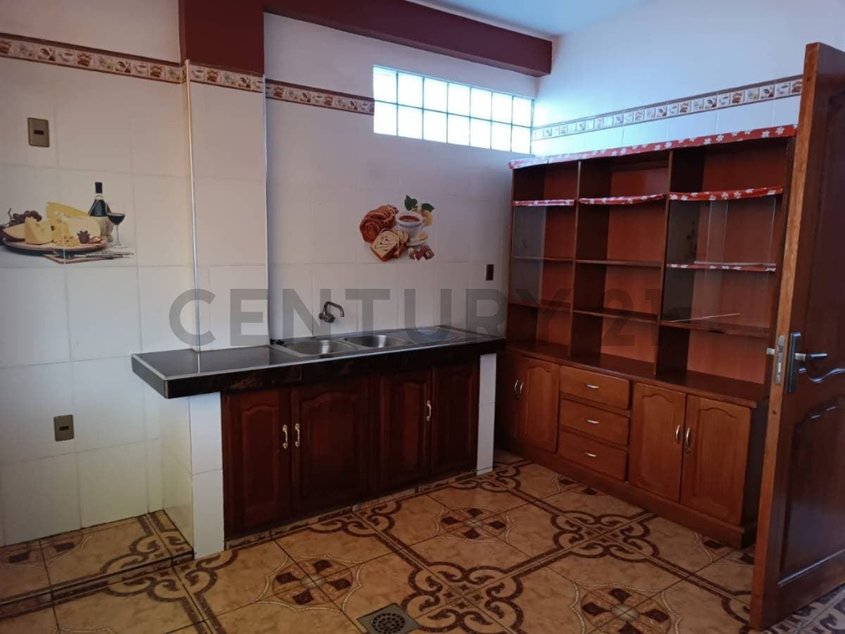 Foto de HERMOSO Y SOLEADO PENTHOUSE DÚPLEX EN ALQUILER AMPLIO, SOLEADO