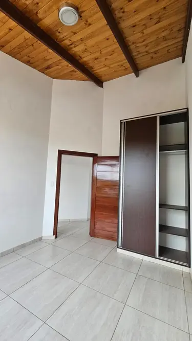 Foto de CASA EN ANTICRETICO– EL VALLECITO NORTE