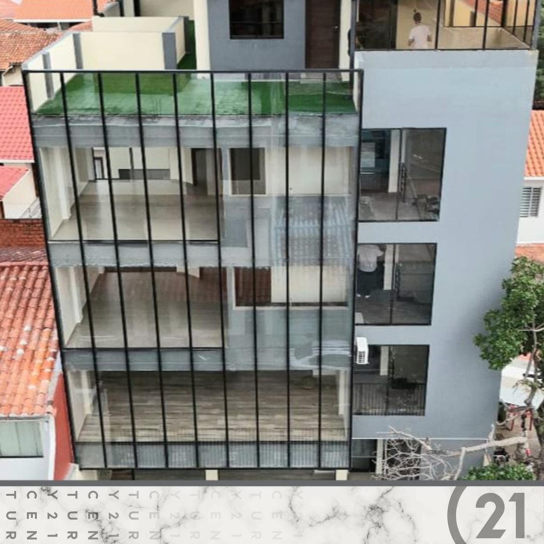 EDIFICIO COMERCIAL EN VENTA – ZONA NORTE | ALTO IMPACTO COMERCIAL* ✨ 📍 Av. Banzer Entre 2do y 3er anillo