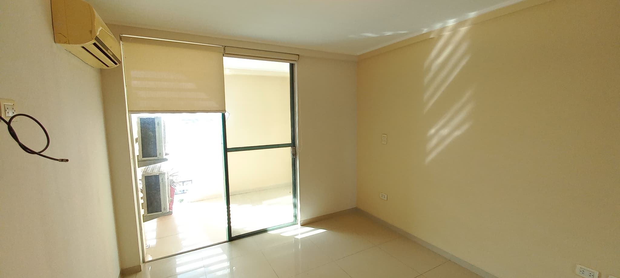 DEPARTAMENTO 3 DORMITORIOS (198M²) CON BALCONES Y CHURRASQUERA PRIVADA ZONA PLAZA BALCUTT