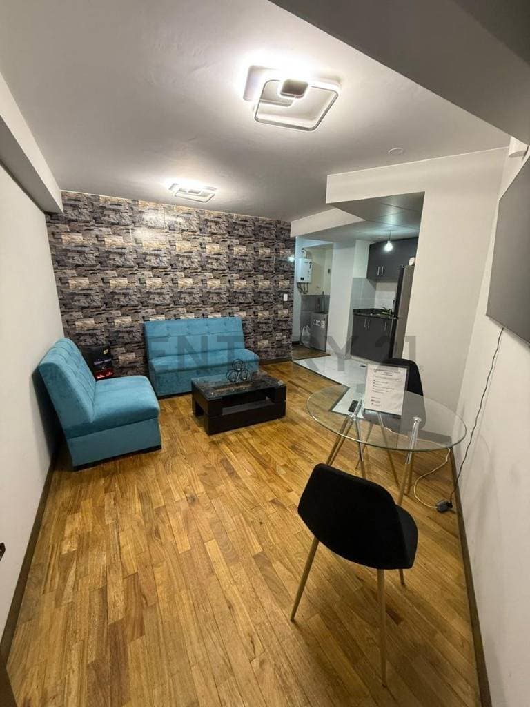 Foto de DEPARTAMENTO EN ALQUILER — Edificio "Teresa", Zona Obrajes