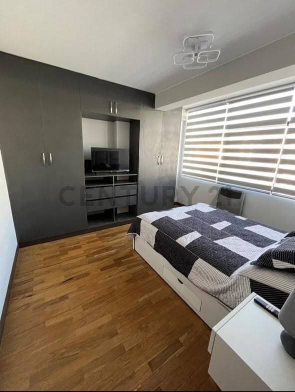 Foto de DEPARTAMENTO EN ALQUILER — Edificio "Teresa", Zona Obrajes